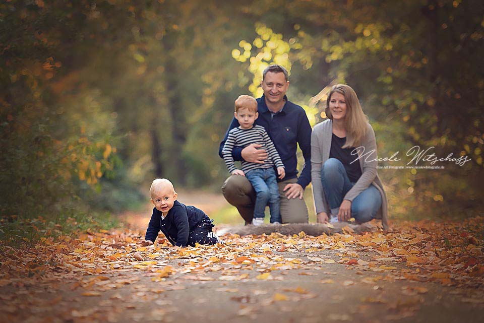 Familienfotograf-stuttgart-leonberg-sindelfinden-essllingen-natürlich-lebendig-lebhaft-echt