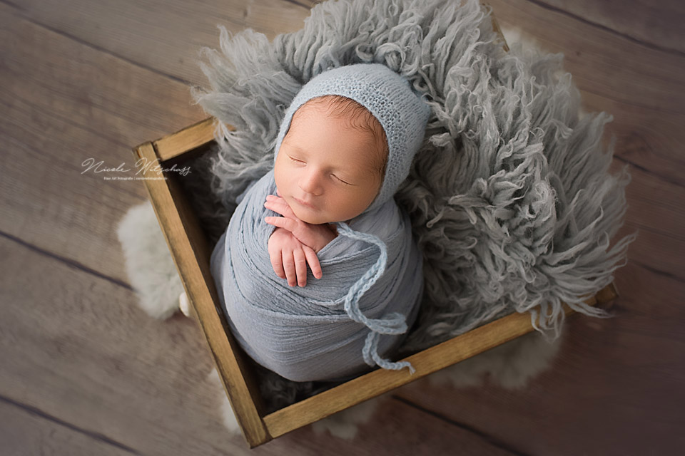 professionelle-babybilder-neugeborenenshooting-stuttgart-leonoebrg