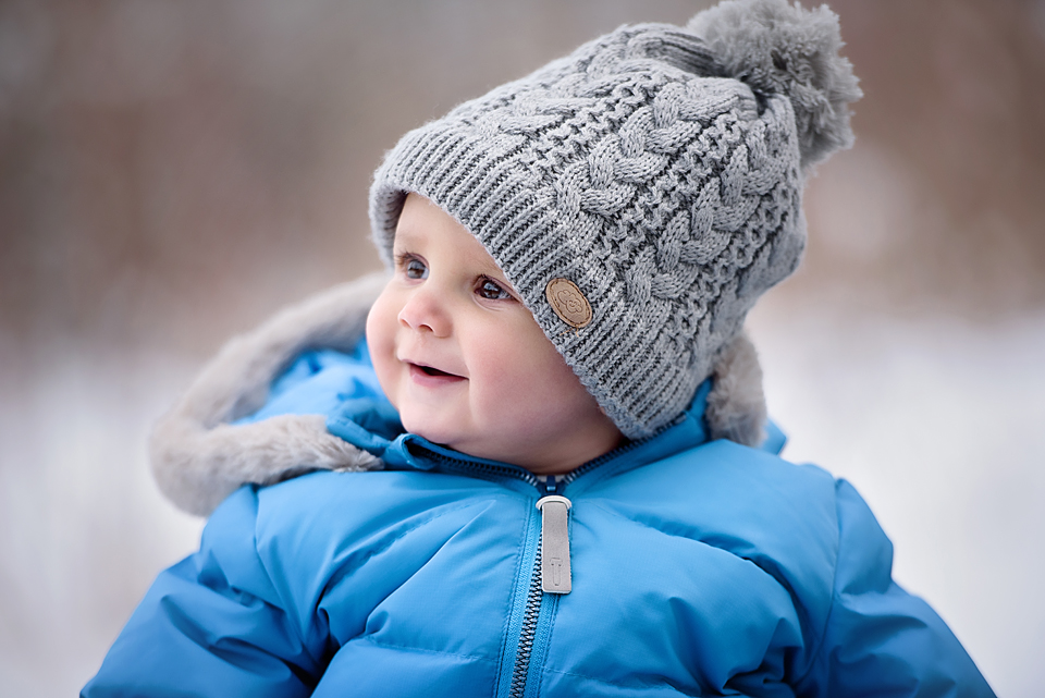 Familienshooting im Winter. Babyfotos im Schnee. Fotograf in Stuttgart