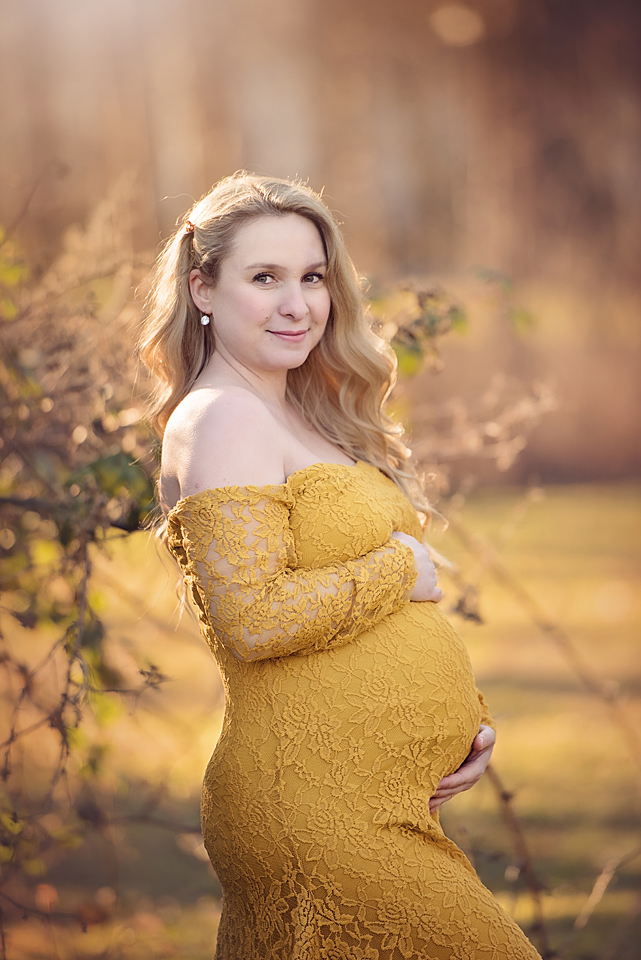 Babybauchshooting, Babybauchfotos, Babybauchbilder mit Partner, Bilder in der Natur von professionellem Fotogragen in Stuttgart und Umgebung