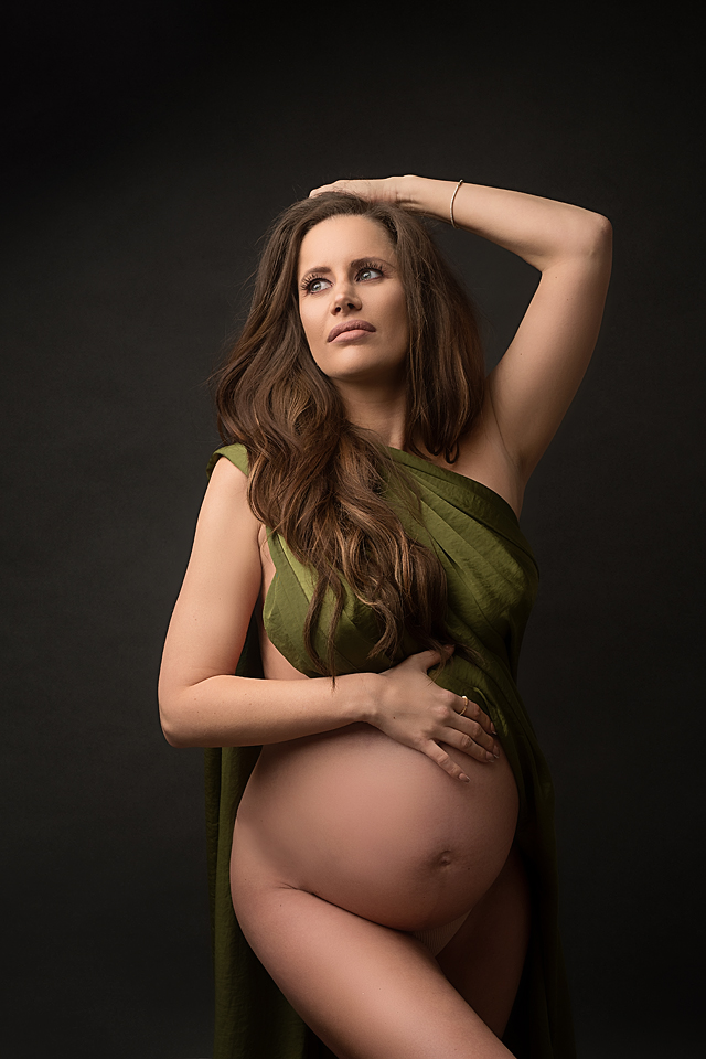 besondere Babybauchfotos aus dem Studio in Leonberg bei Stuttgart